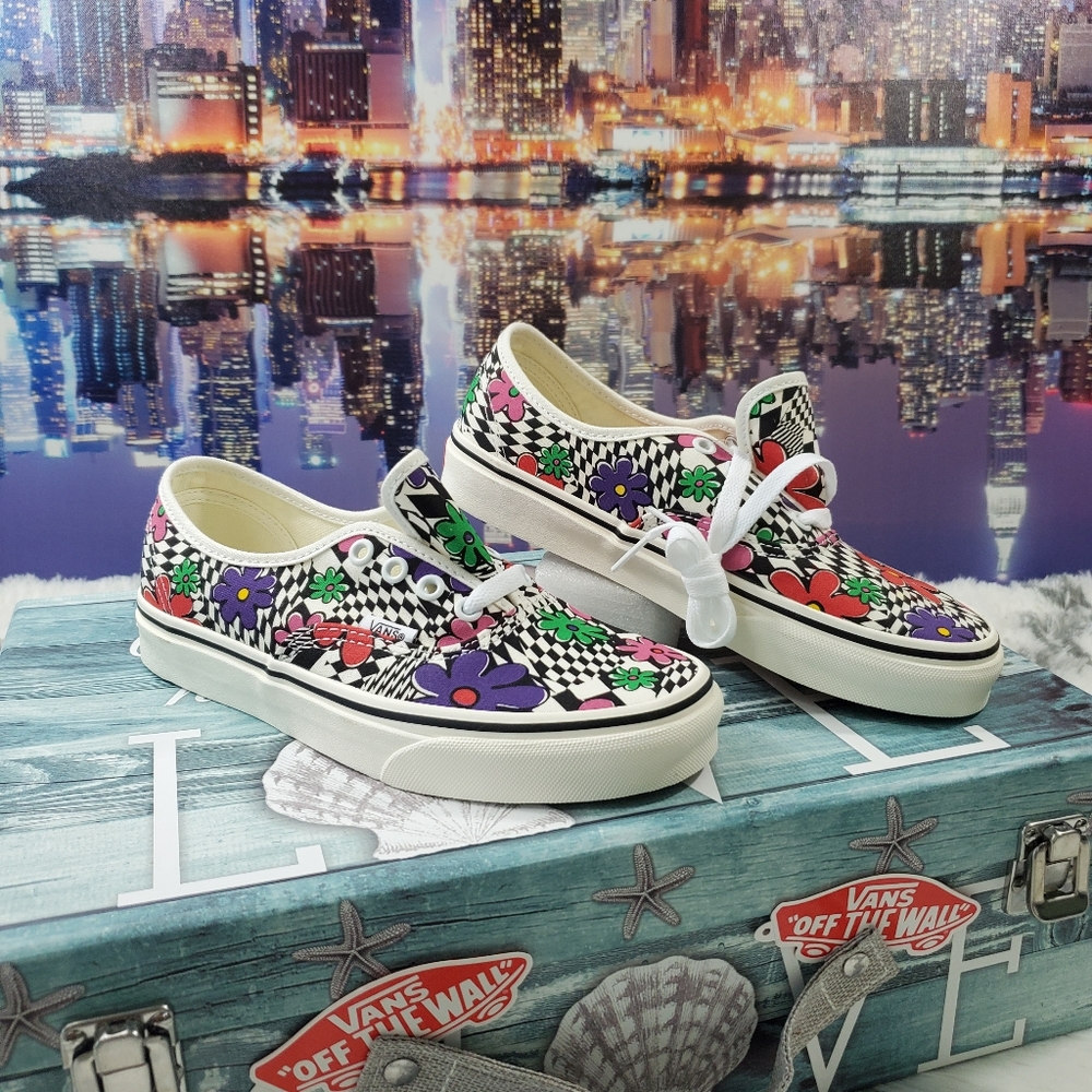 Vans authentic printed floral flowers 💐 😍 - Picture 9 of 13